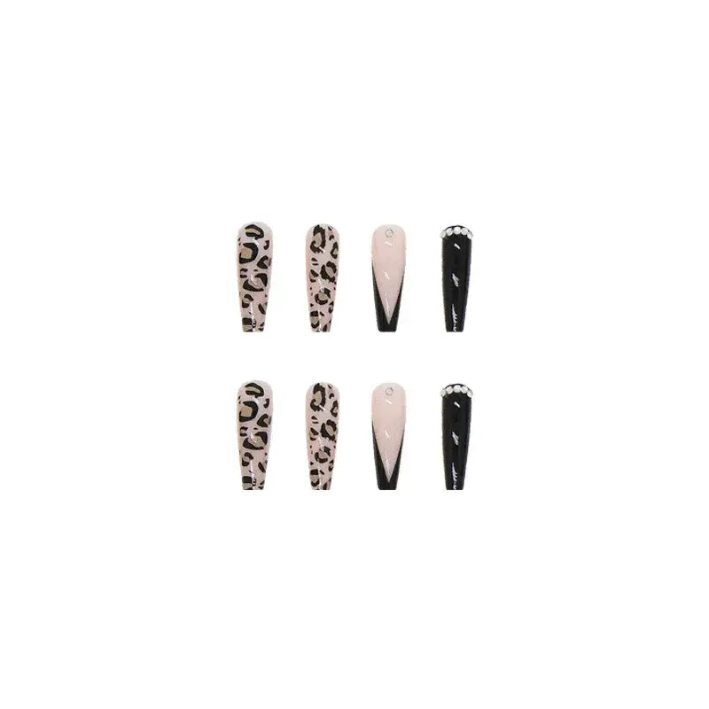 Trendy Leopard Print Nail Set for Empowered Beauty